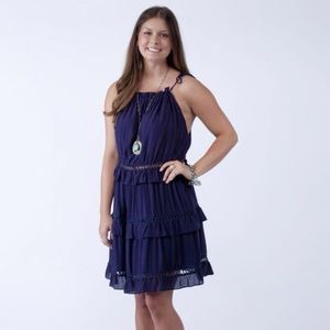 Soft & flowing ruffles/simple neckline